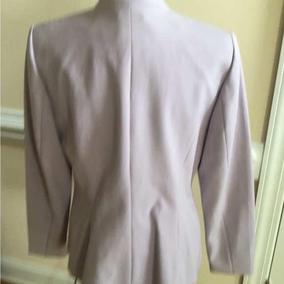 BHWM size 12 blazer, light purple, great condition. - Picture 3 of 6